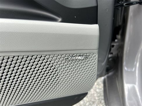 New 2025 Hyundai Elantra Limited image 21