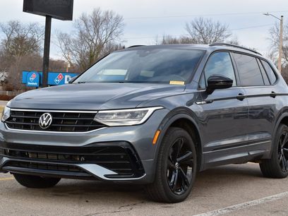 Used 2023 Volkswagen Tiguan SE R-Line