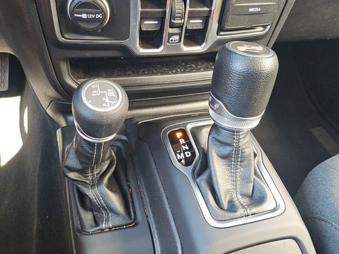 Used 2024 Jeep Wrangler Sport S image 20