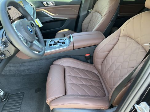 New 2026 BMW X5 xDrive50e w/ M Sport Package image 18