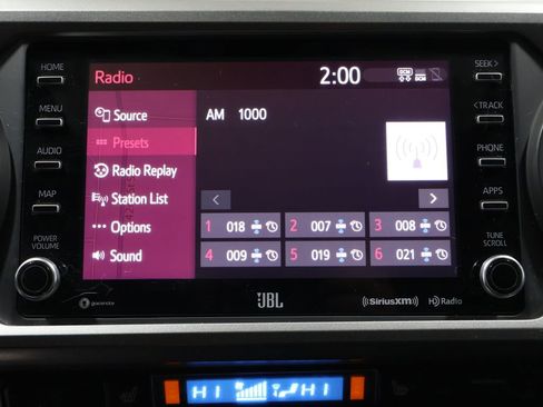 Used 2023 Toyota Tacoma Limited image 27