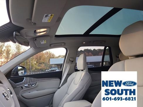 Used 2025 Volvo XC90 B6 Plus w/ Protection Package Premier image 14