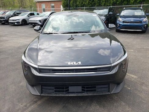 New 2026 Kia K4 FWD image 2