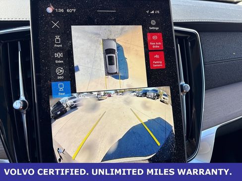 Certified 2025 Volvo XC90 B6 Plus image 21