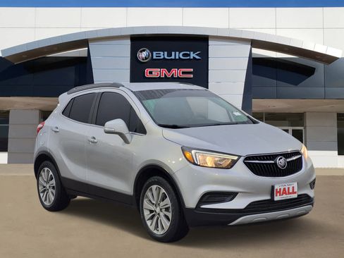 Used 2019 Buick Encore Preferred image 1