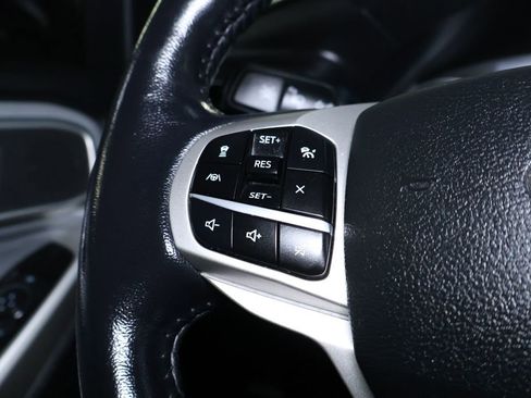 Used 2021 Ford Explorer XLT w/ Equipment Group 202A image 20