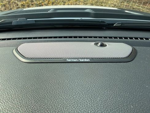 Used 2025 RAM 1500 Laramie image 31