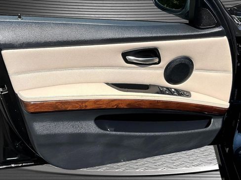 Used 2011 BMW 328i Sedan RWD image 19