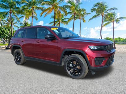 Used 2024 Jeep Grand Cherokee Altitude
