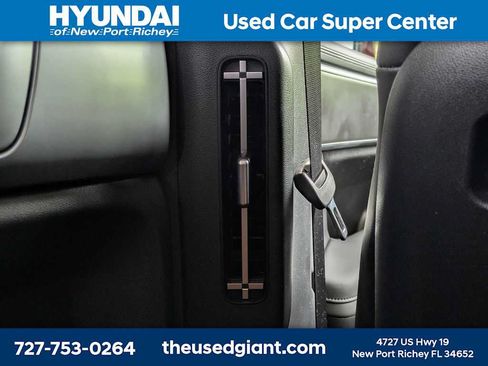 Used 2026 Hyundai Santa Fe SEL FWD image 20
