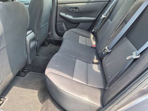 Used 2024 Nissan Sentra SV FWD image 25