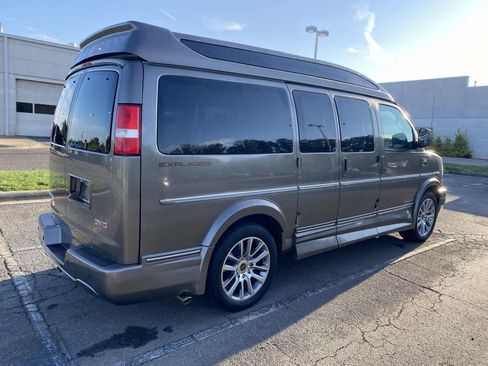 Used 2021 GMC Savana 2500 w/ Enhanced Convenience Package RWD image 8
