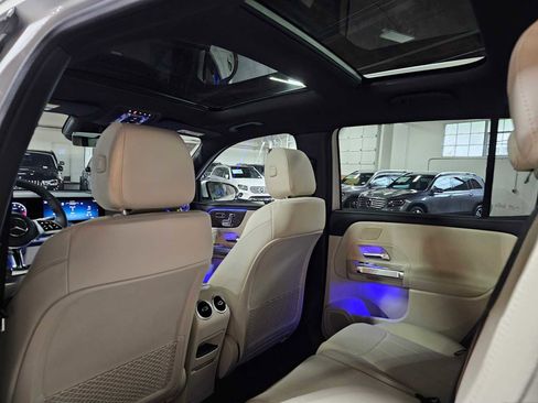 New 2026 Mercedes-Benz GLB 250 4MATIC image 21