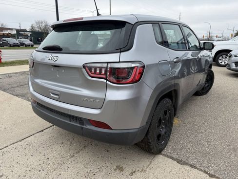 Used 2019 Jeep Compass Sport w/ Tech Group image 29