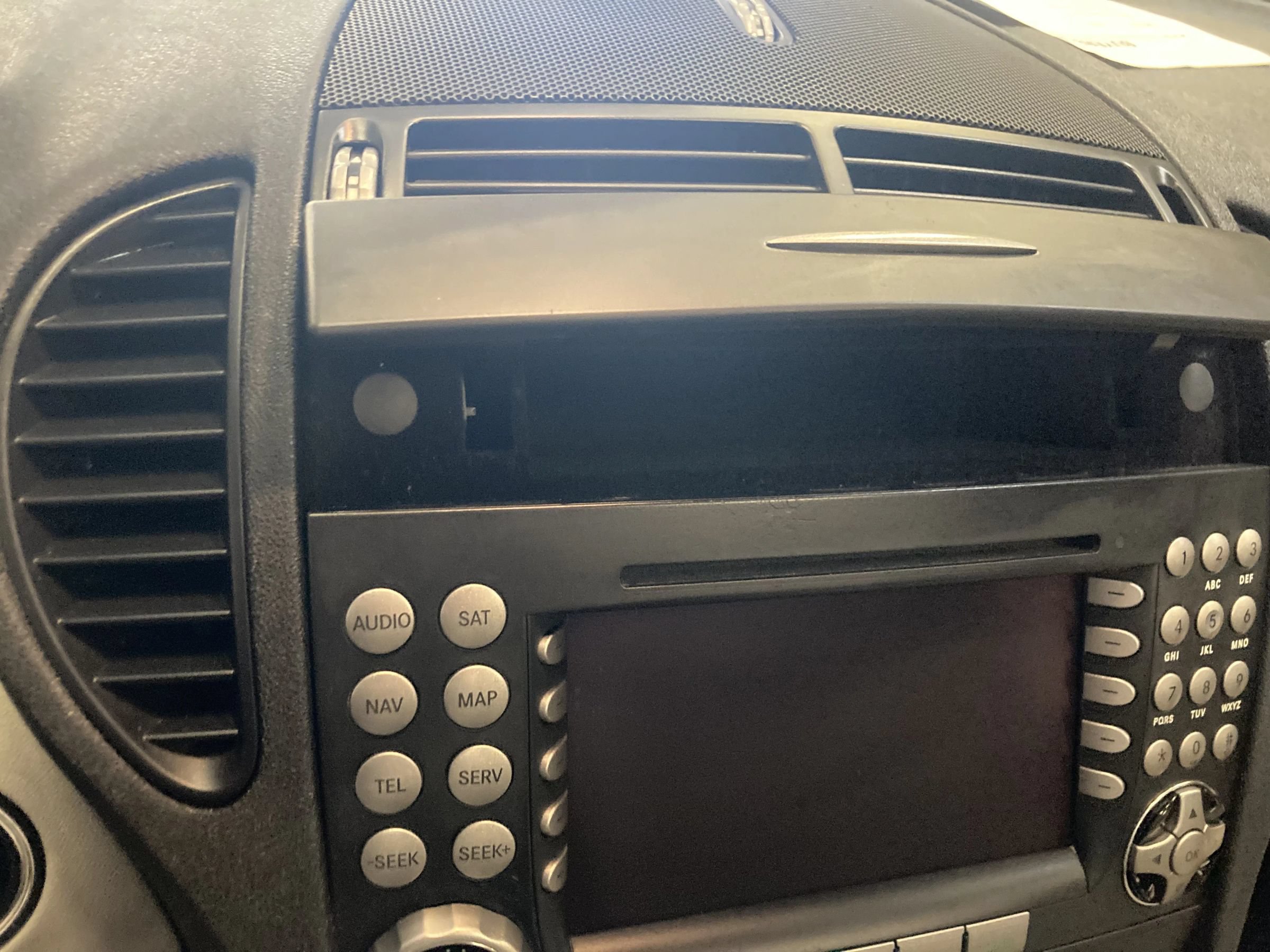 Used 2005 Mercedes-Benz SLK 350 image 36