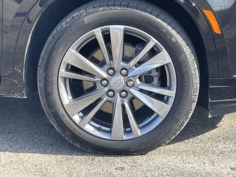 Certified 2024 Cadillac XT6 Premium Luxury w/ LPO, Floor Liner Package image 9