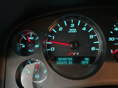 Used 2014 Chevrolet Tahoe LT w/ Suspension Package, Off-Road image 13