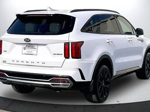 Used 2021 Kia Sorento SX image 9