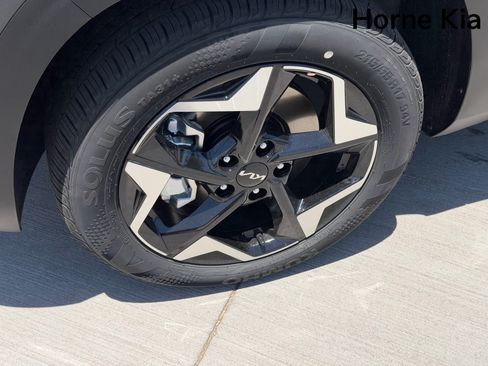 New 2026 Kia Seltos S AWD/4WD image 8