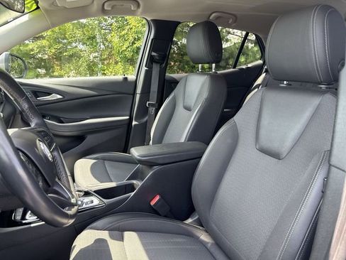Used 2023 Buick Encore GX Select w/ Sport Touring Package FWD image 10