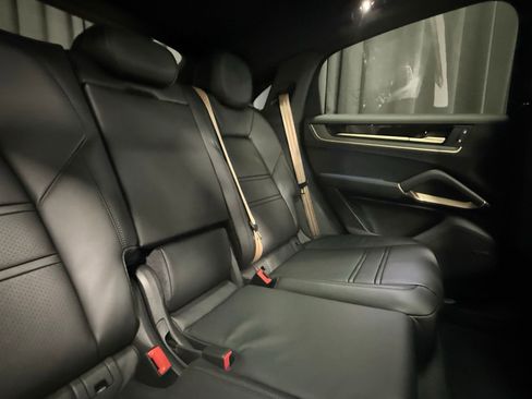 New 2026 Porsche Cayenne S AWD/4WD image 7