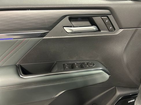 New 2026 GMC Acadia AT4 image 12