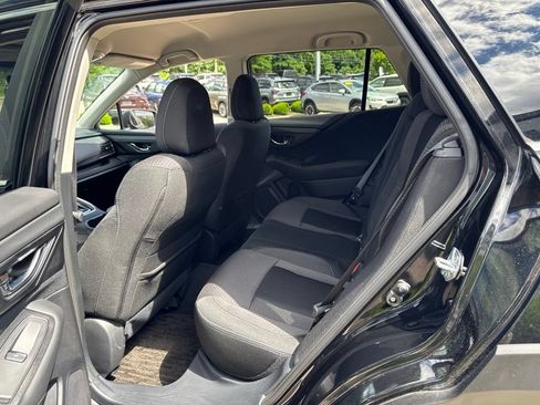 Used 2024 Subaru Outback Premium AWD/4WD image 13