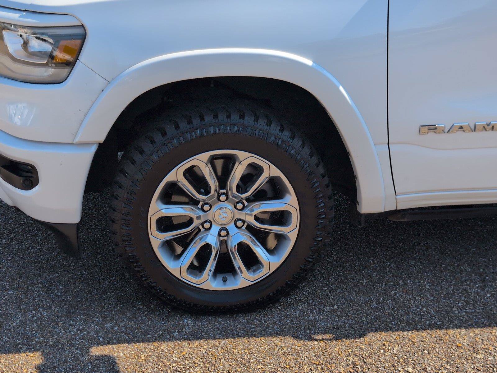 Used 2022 RAM 1500 Laramie w/ Laramie Southwest Edition AWD/4WD image 8
