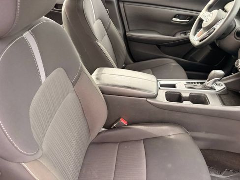 Certified 2024 Nissan Sentra SV FWD image 11