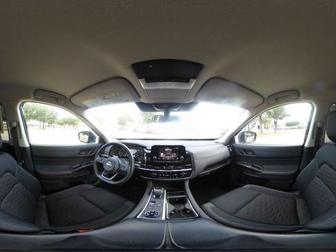 Used 2025 Nissan Pathfinder SV AWD/4WD image 44