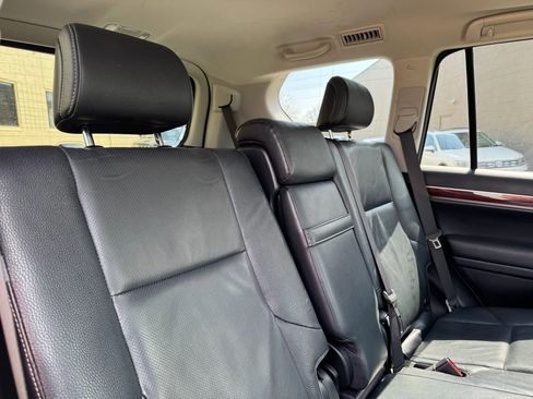 Used 2016 Lexus GX 460 w/ Premium Package AWD/4WD image 34