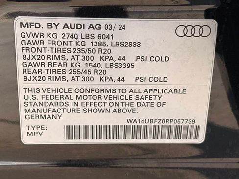 Used 2024 Audi Q4 e-tron Prestige w/ Black Optic Plus Package AWD/4WD image 27