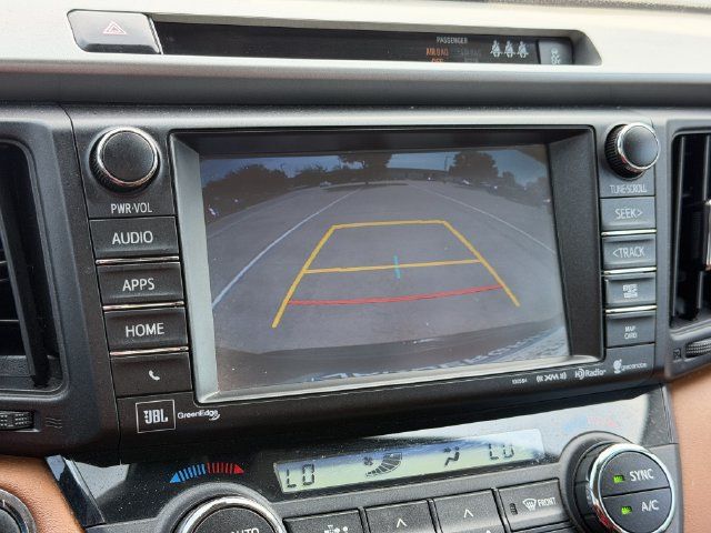 Used 2018 Toyota RAV4 Limited FWD image 17