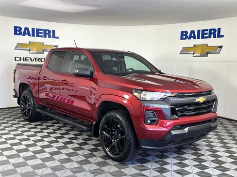 Used 2024 Chevrolet Colorado LT w/ LT Convenience Package II AWD/4WD image 7