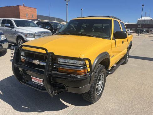 Used 2003 Chevrolet S10 Pickup LS w/ Appearance Package image 1