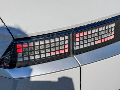 Certified 2025 Hyundai Ioniq 5 SE RWD image 10