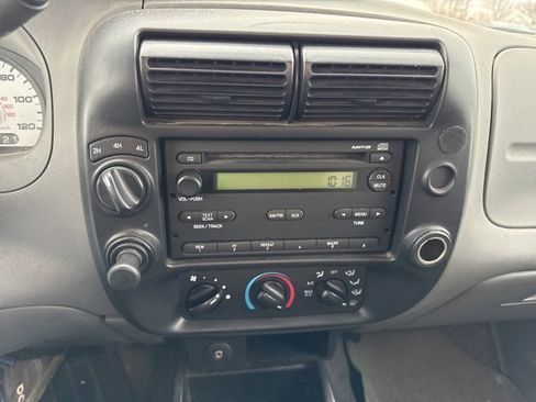 Used 2009 Ford Ranger XLT image 14