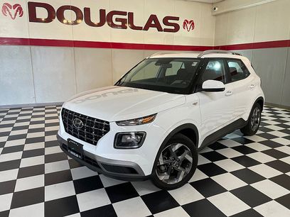 Used 2025 Hyundai Venue SEL