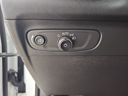 Certified 2023 Buick Envision Preferred FWD image 31