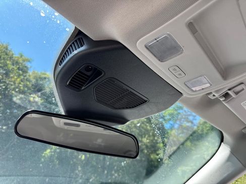 Used 2022 Ford Escape SE image 29