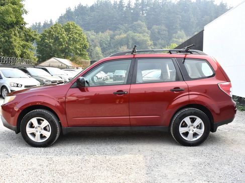 Used 2011 Subaru Forester 2.5X w/ Alloy Wheel Value Pkg AWD/4WD image 9
