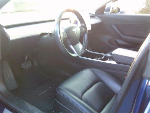 Used 2018 Tesla Model 3 Long Range RWD image 12