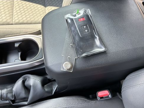 Used 2023 Toyota Tacoma SR5 w/ Technology Package RWD image 35