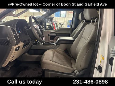 Used 2022 Ford F250 XLT w/ Black Appearance Package AWD/4WD image 14