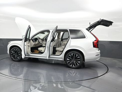 New 2026 Volvo XC90 T8 Ultra w/ Protection Package Premier AWD/4WD image 33