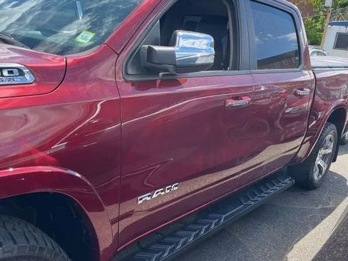 Used 2021 RAM 1500 Laramie AWD/4WD image 3