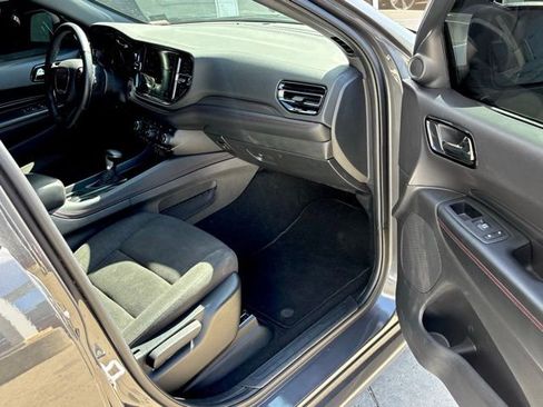 Used 2025 Dodge Durango GT image 31