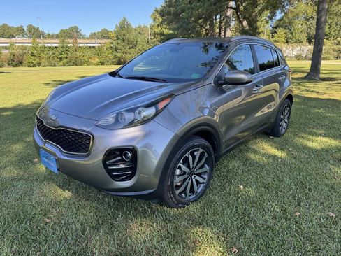 Used 2017 Kia Sportage EX image 5