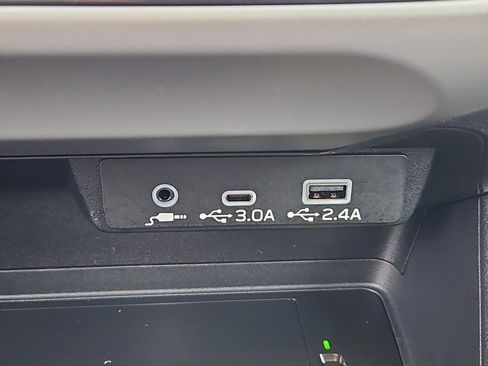 Certified 2025 Subaru Crosstrek 2.5i Limited image 10