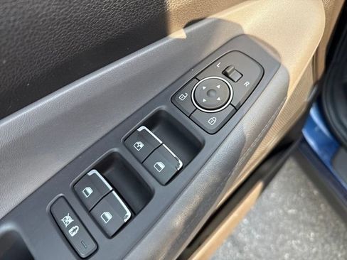 Used 2019 Hyundai Santa Fe SE image 11